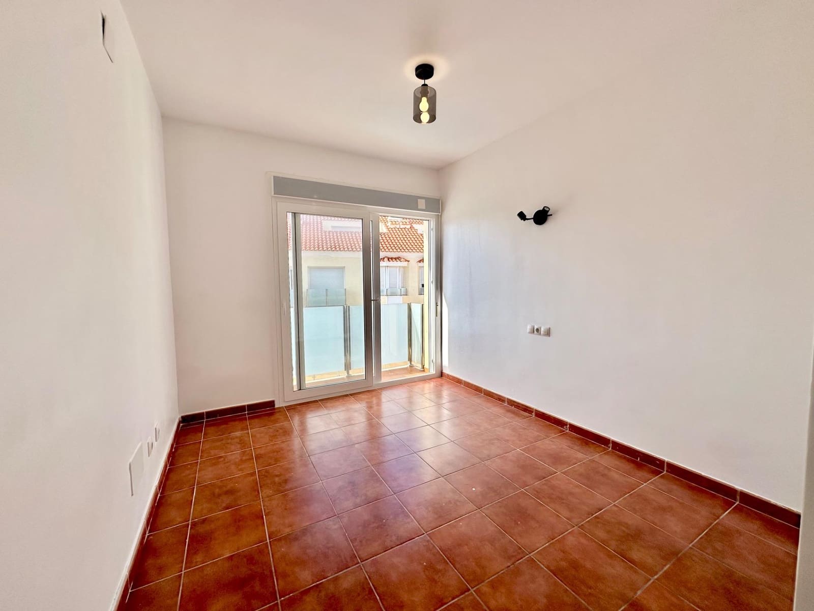 4 slaapkamer Rijtjeshuis te koop in Fuengirola met zwembad - € 470.000 (Ref: 9784148)