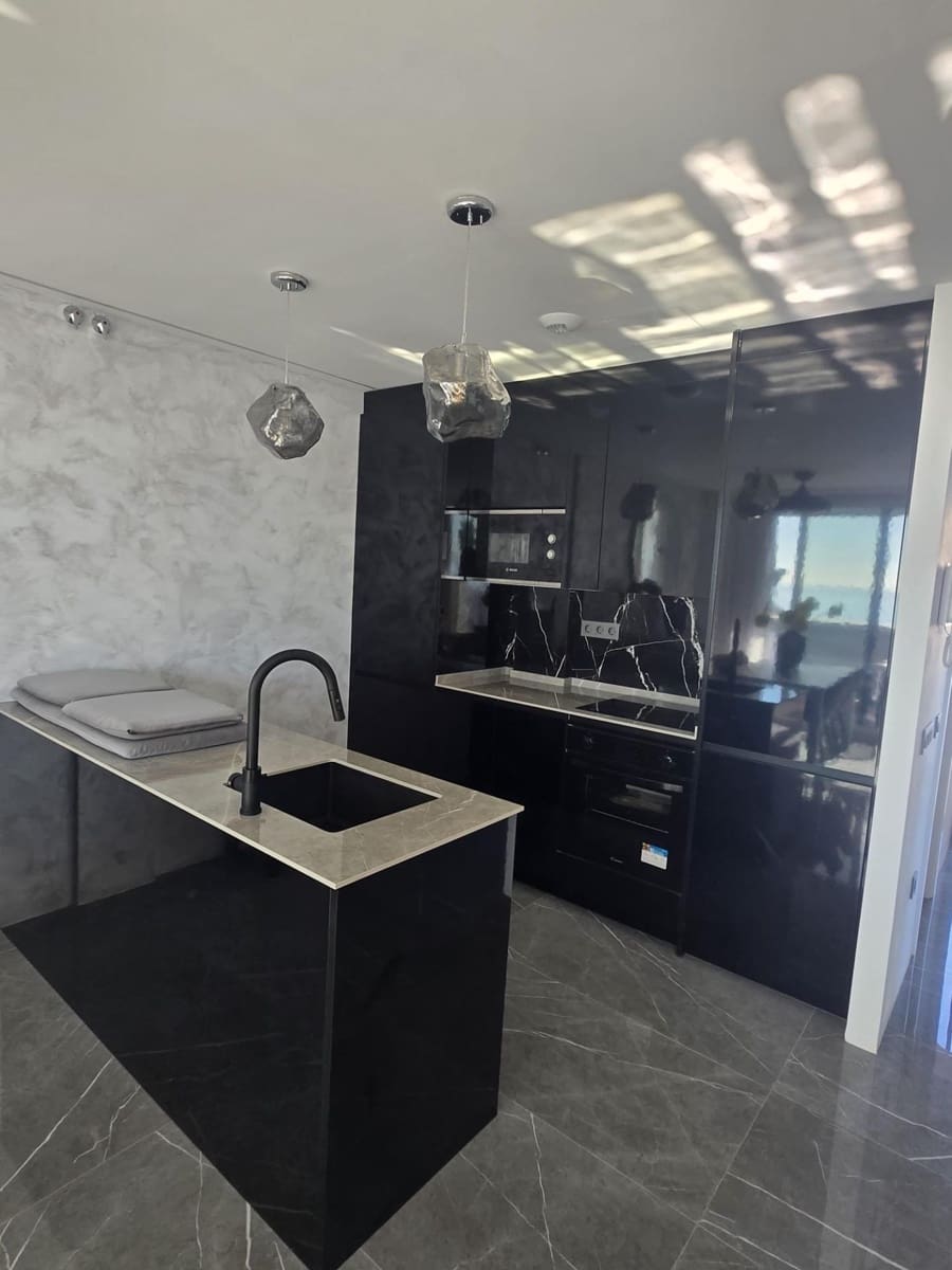 2 soveværelse Lejlighed til salg i Benalmadena med swimmingpool garage - € 550.000 (Ref: 9784150)