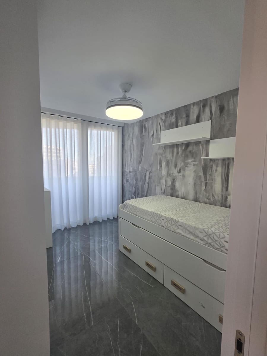 2 soveværelse Lejlighed til salg i Benalmadena med swimmingpool garage - € 550.000 (Ref: 9784150)