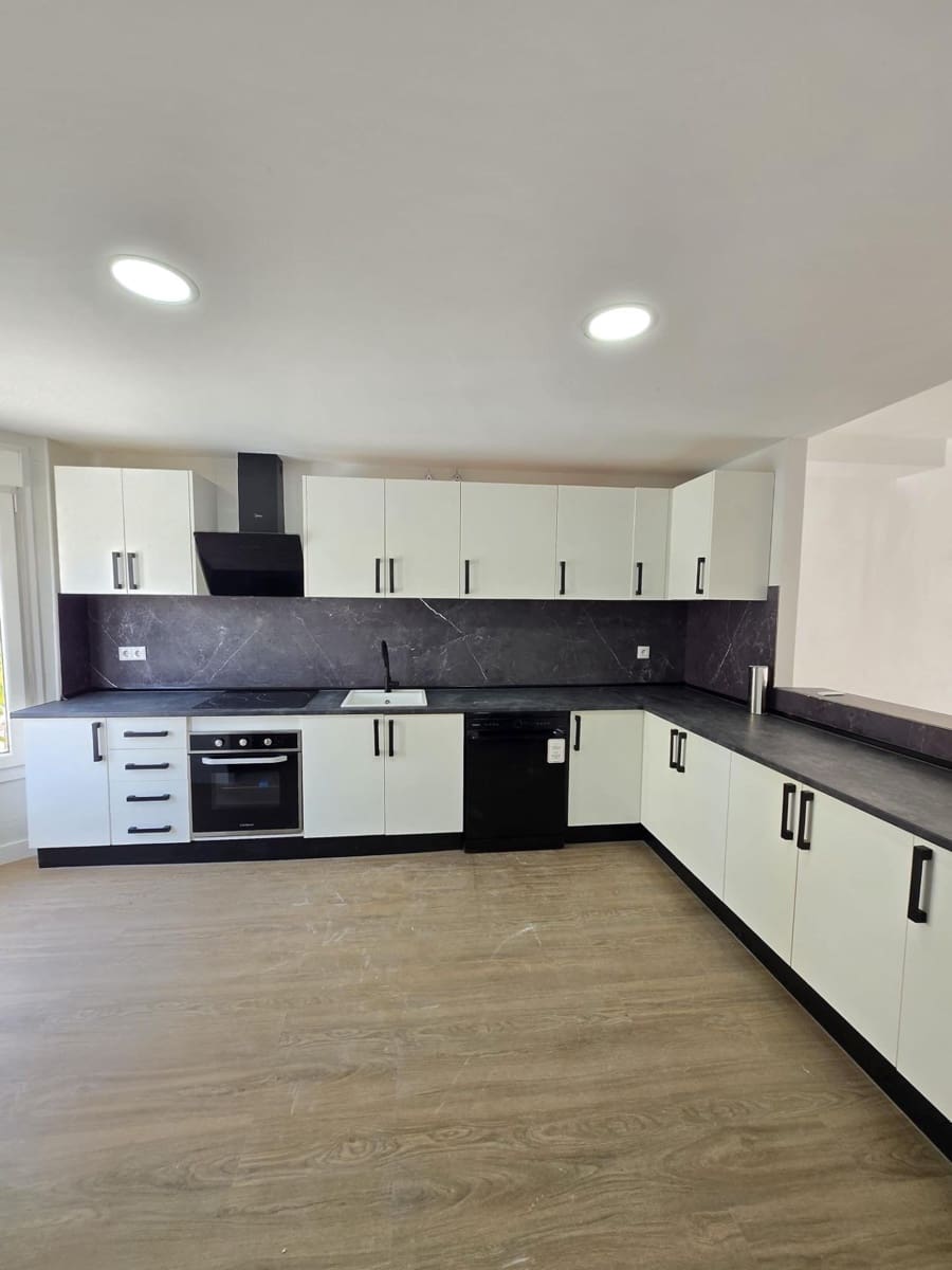 4 bedroom Terraced Villa for sale in Fuengirola with pool garage - € 540,000 (Ref: 9927653)