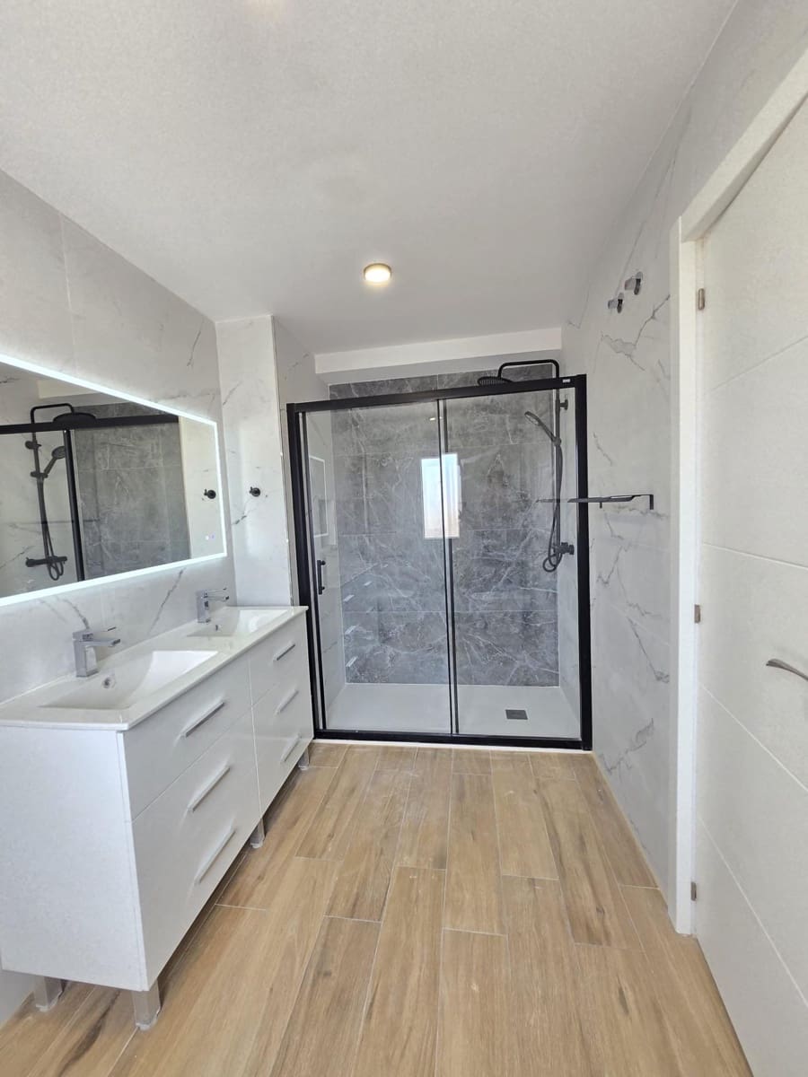 4 bedroom Terraced Villa for sale in Fuengirola with pool garage - € 540,000 (Ref: 9927653)