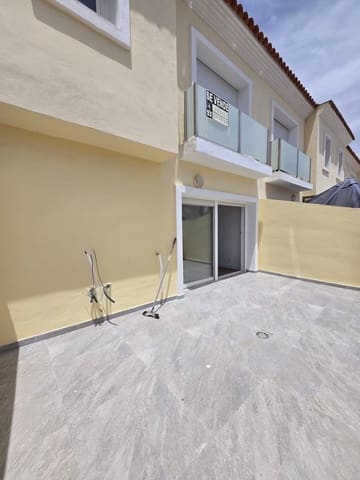 4 soveværelse Rækkehus til salg i Los Boliches , Fuengirola med swimmingpool garage - € 540.000 (Ref: 9927653)