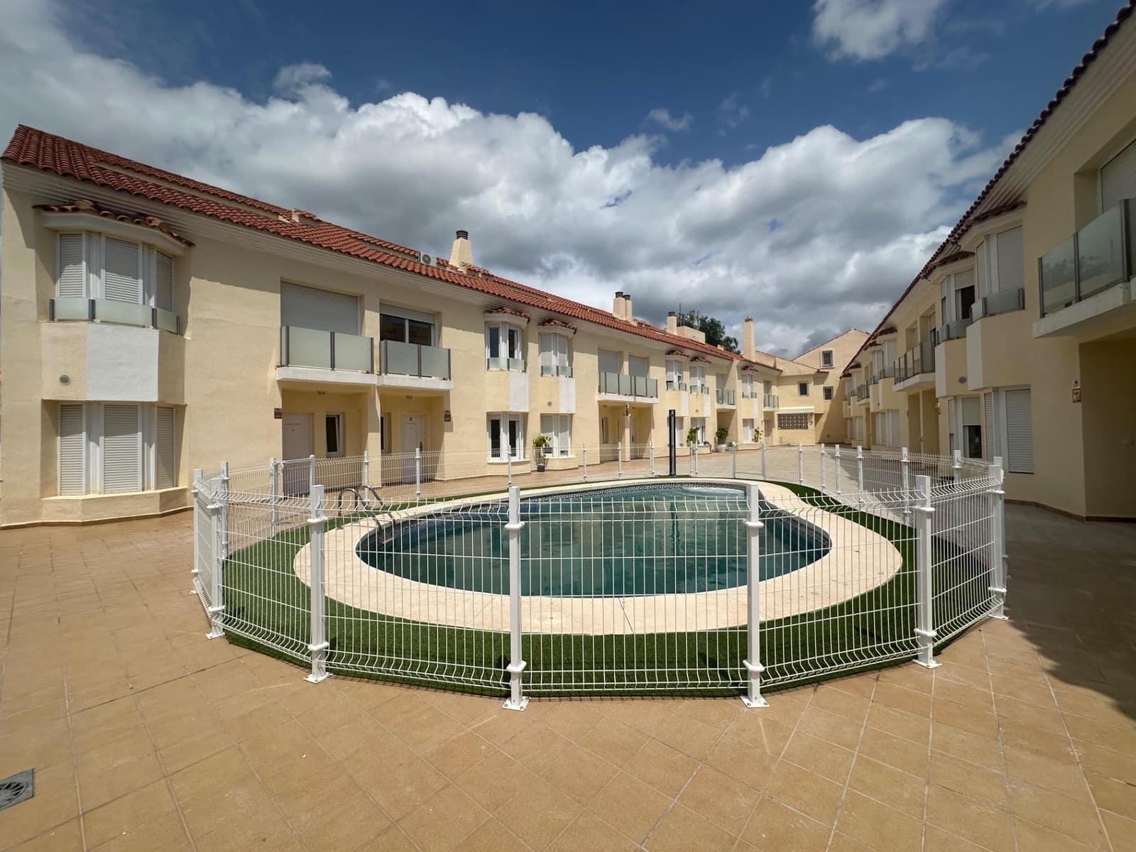 4 bedroom Terraced Villa for sale in Fuengirola with pool garage - € 540,000 (Ref: 9927653)