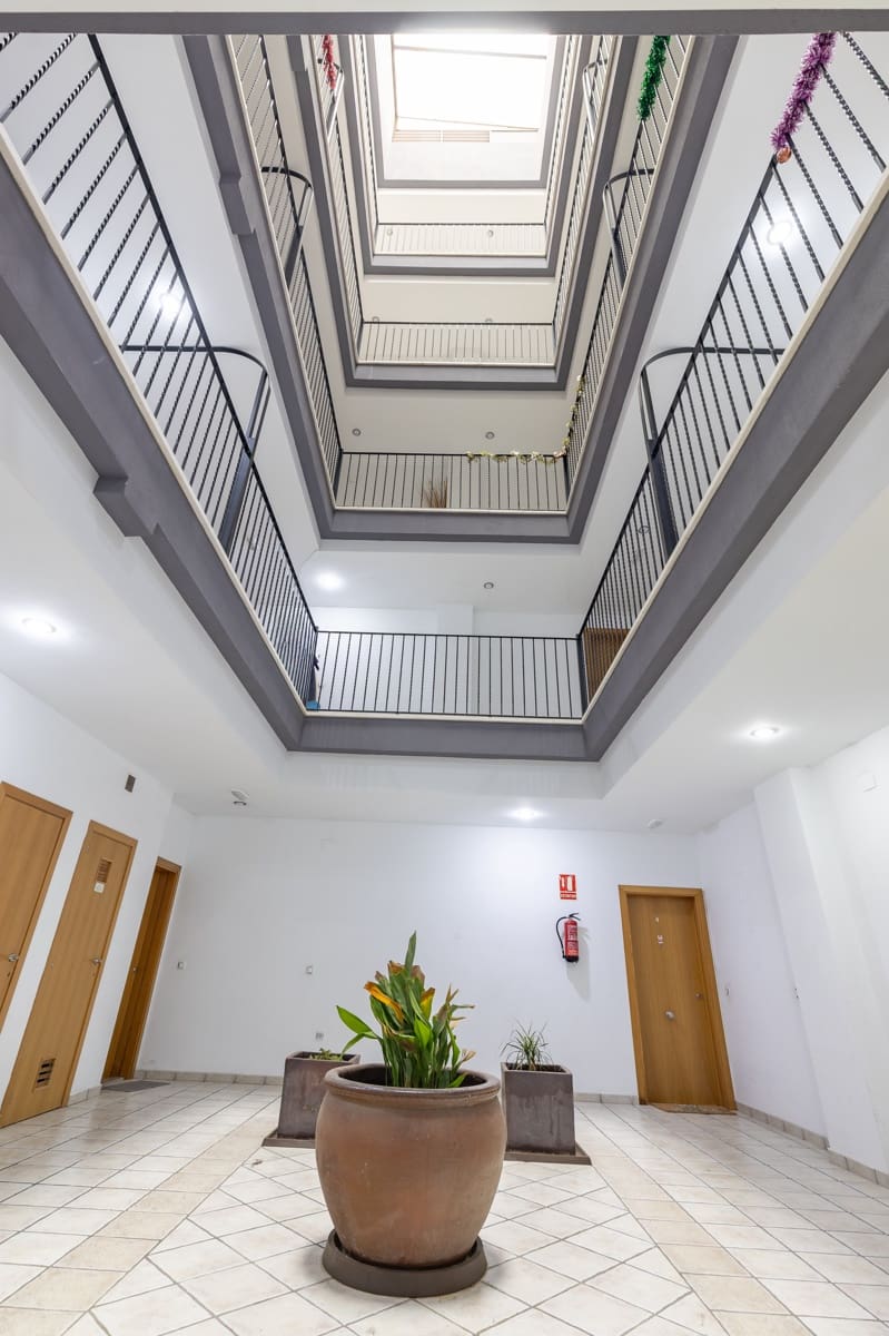 2 bedroom Apartment for sale in Meliana with garage - € 229,000 (Ref: 9844337)