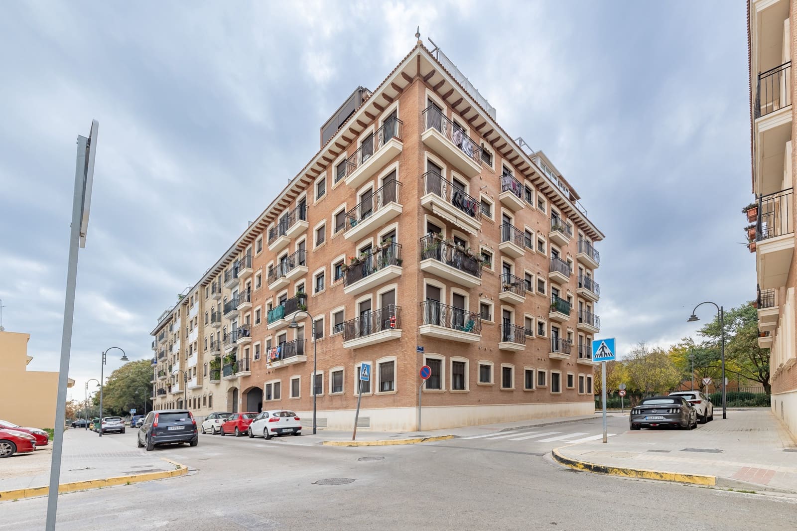 2 bedroom Apartment for sale in Meliana with garage - € 229,000 (Ref: 9844337)