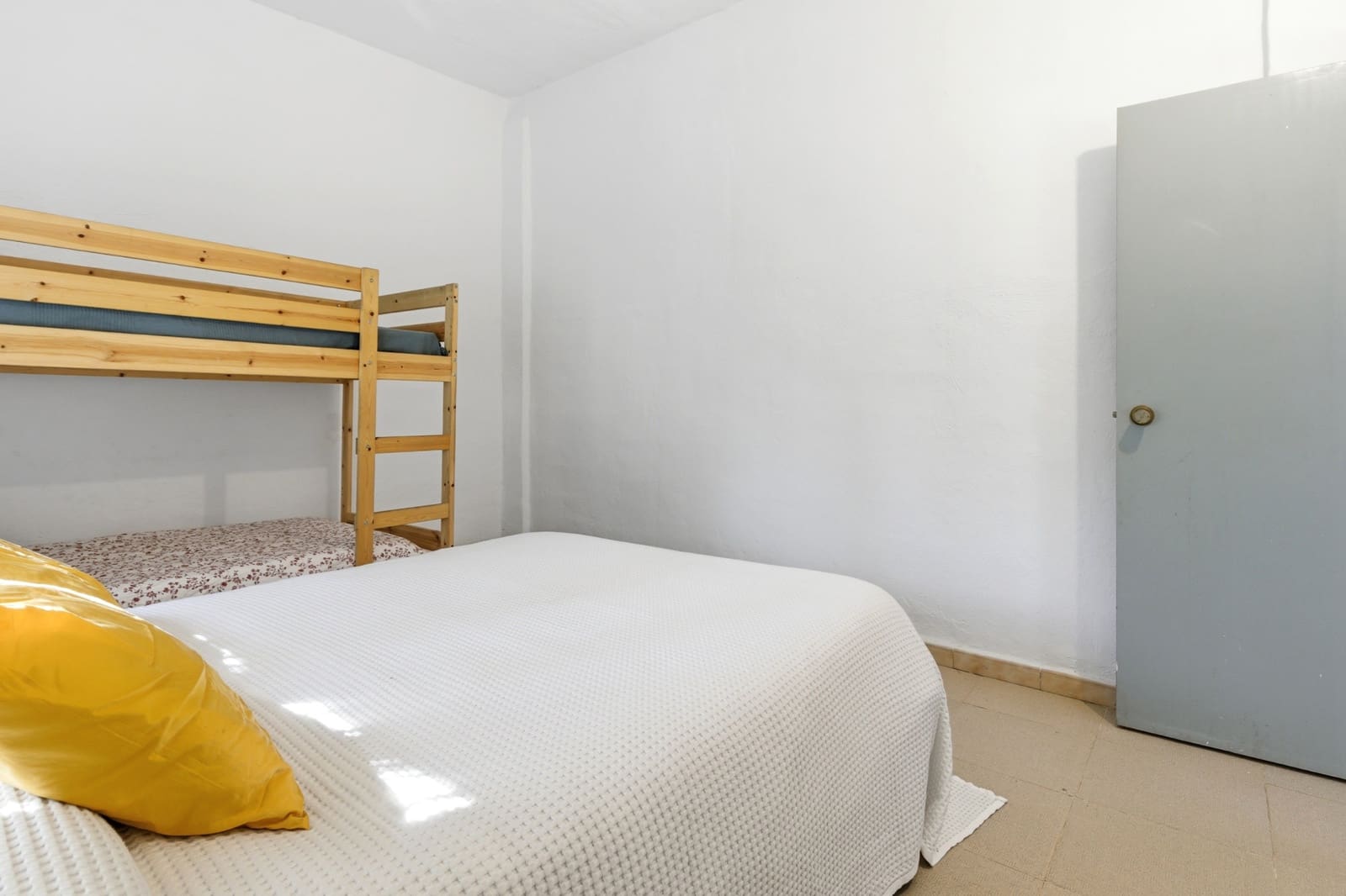 Casa de 2 habitaciones en Gestalgar en venta con garaje - 84.000 € (Ref: 9914734)
