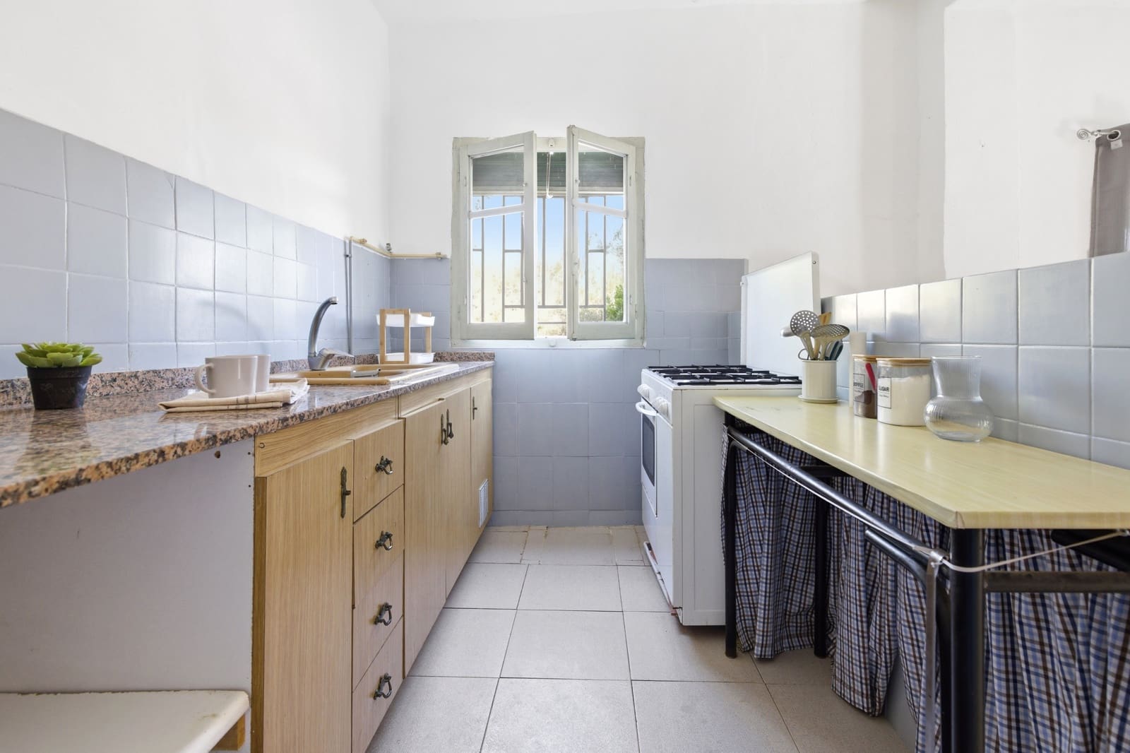 Casa de 2 habitaciones en Gestalgar en venta con garaje - 84.000 € (Ref: 9914734)