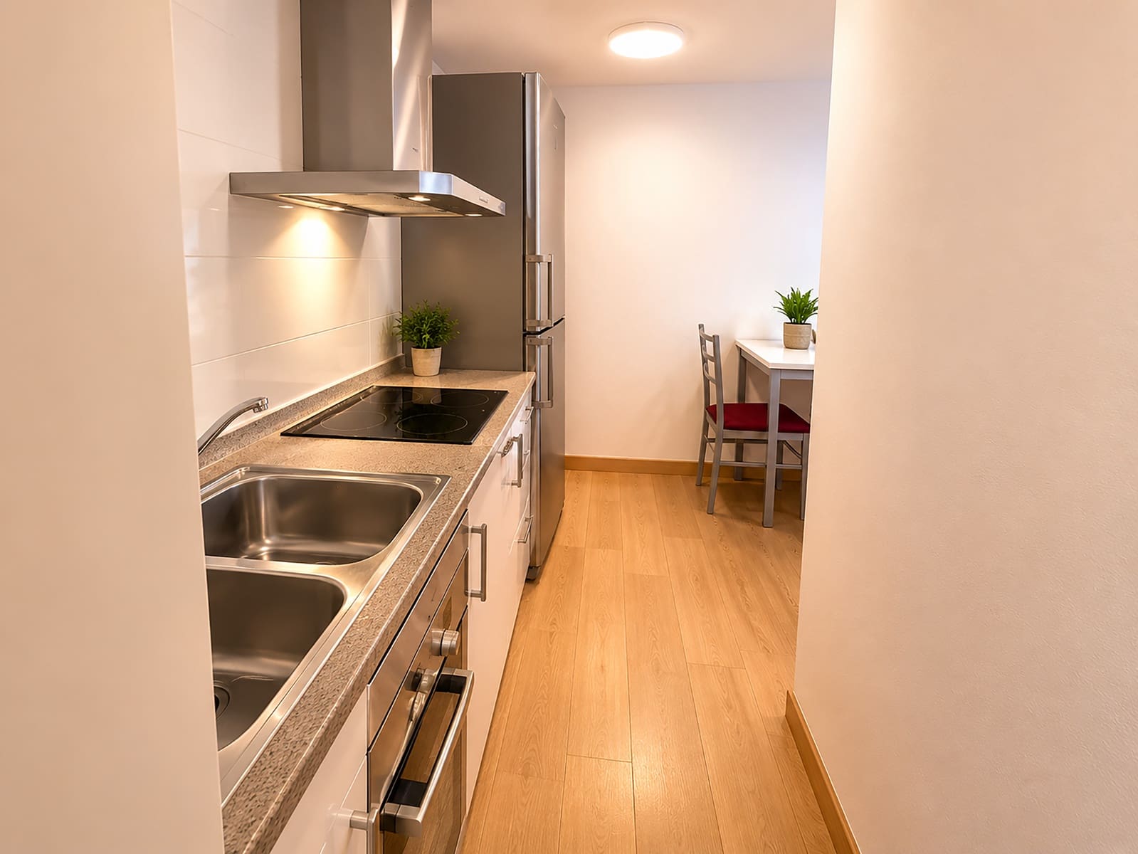 Shop for sale in Burjassot with garage - € 218,000 (Ref: 9924894)