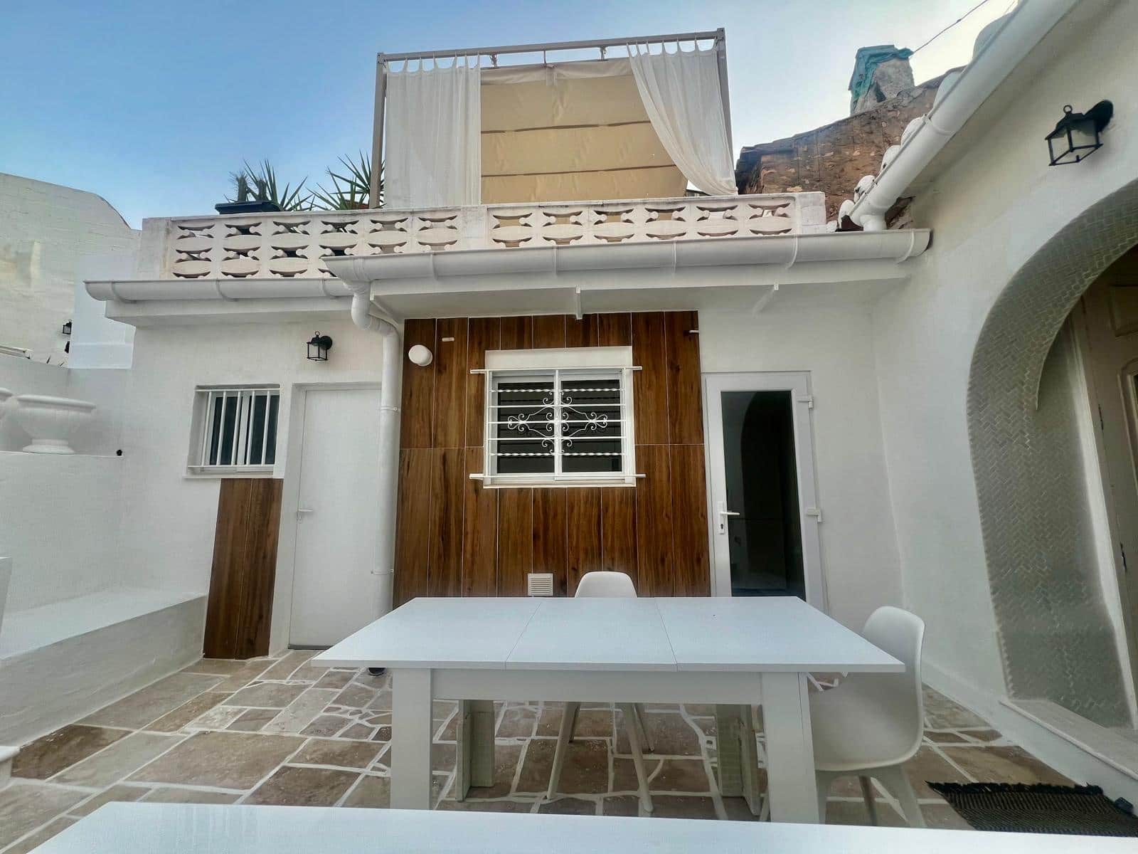 3 bedroom Terraced Villa for sale in Gilet with pool - € 280,000 (Ref: 9984042)