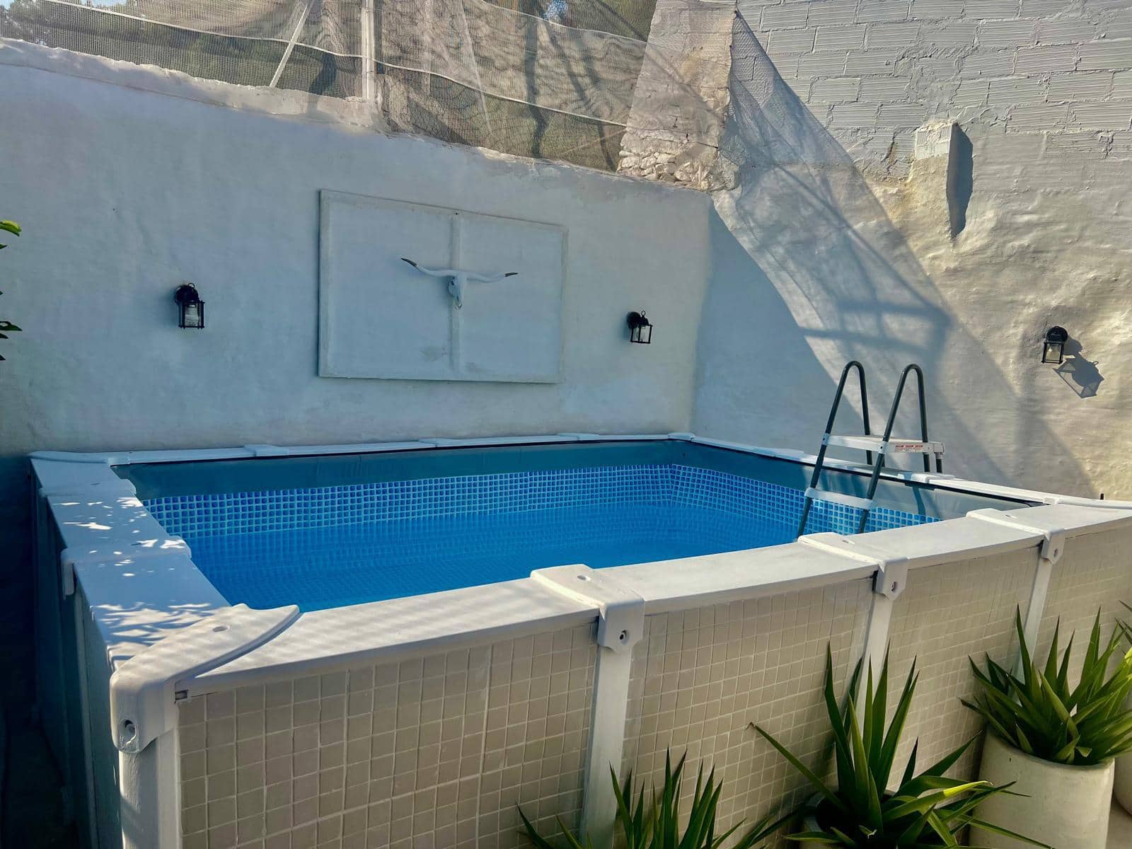 3 bedroom Terraced Villa for sale in Gilet with pool - € 280,000 (Ref: 9984042)