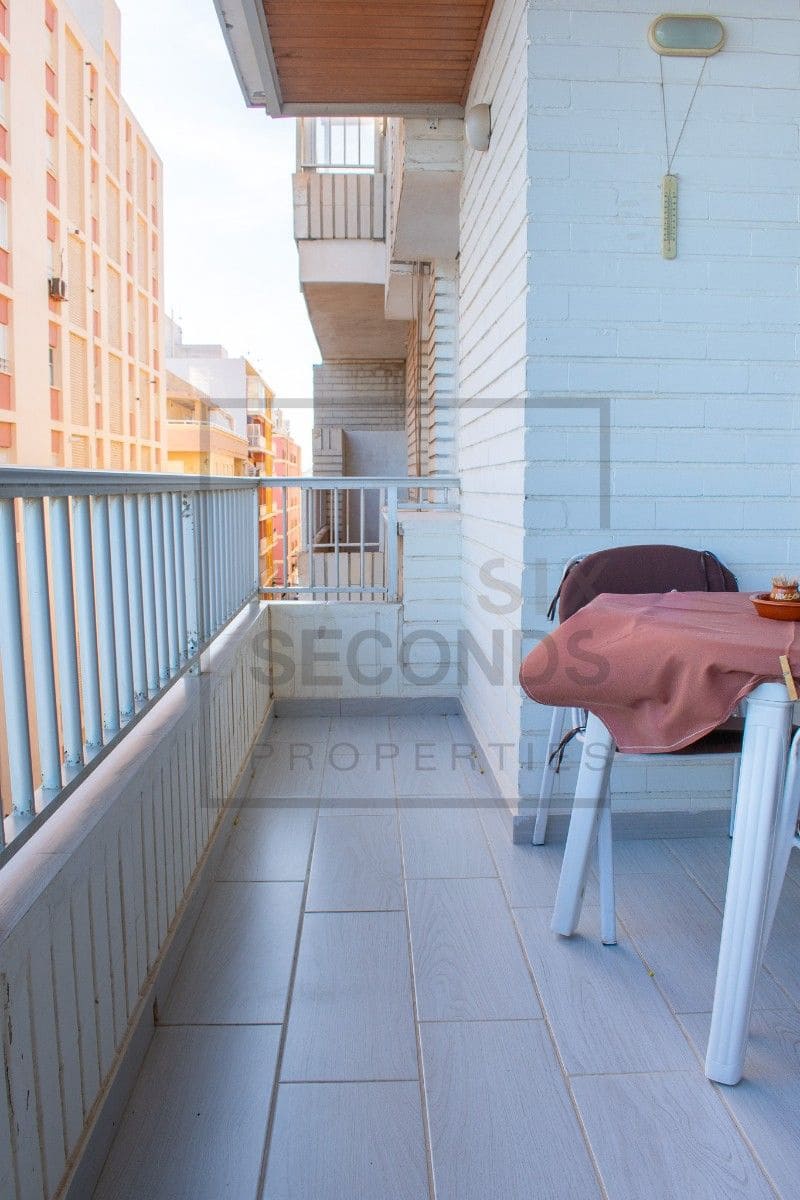 3 quarto Apartamento para venda em Torrevieja com piscina - 325 000 € (Ref: 9946586)