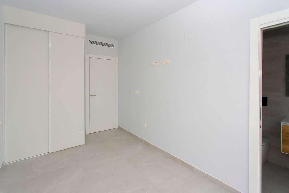 2 camera da letto Appartamento in vendita in Torrevieja con piscina - 280.000 € (Rif: 9946589)