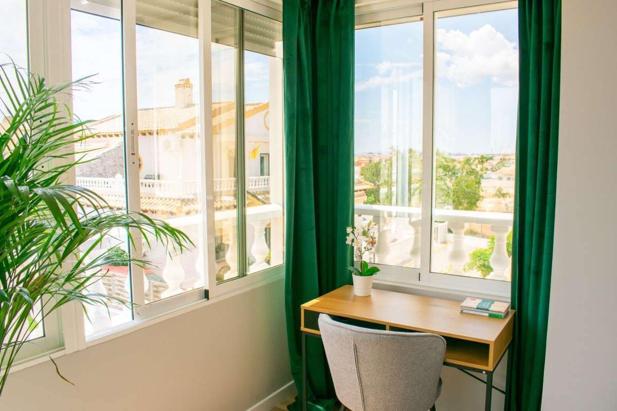 3 soveværelse Byhus til salg i La Florida med swimmingpool - € 279.000 (Ref: 9946591)
