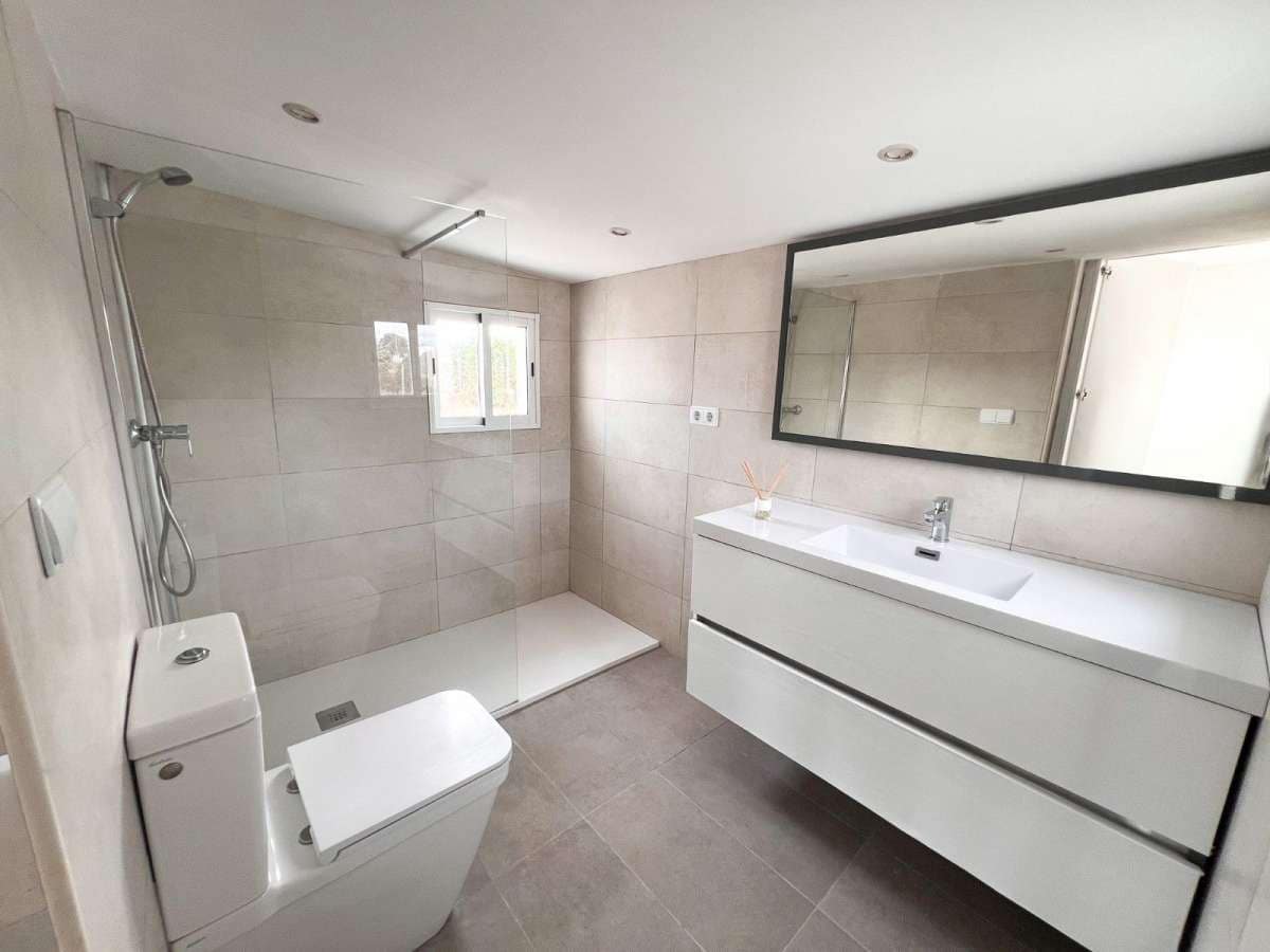 4 bedroom Villa for sale in Dolores with pool - € 529,000 (Ref: 9946598)
