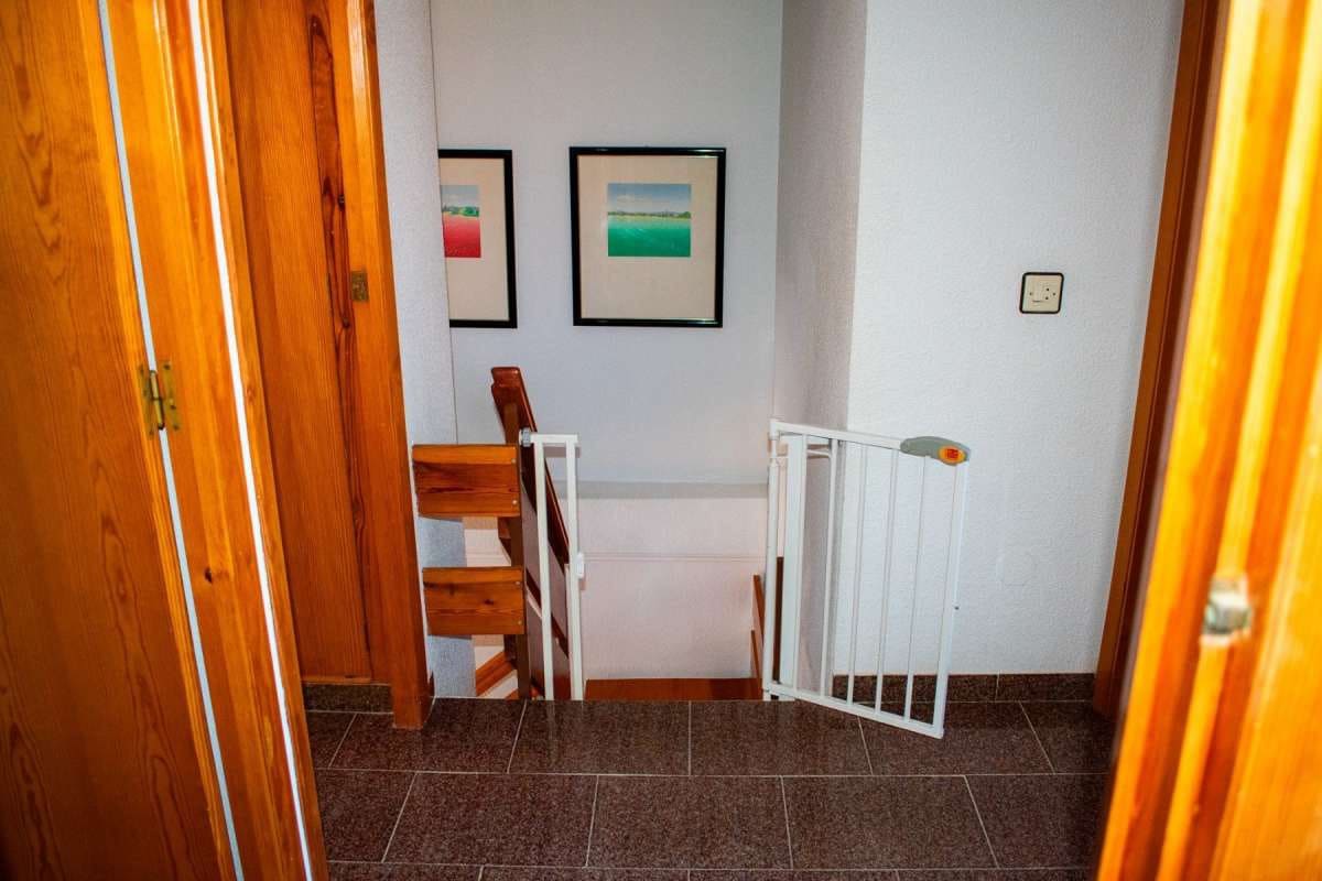 5 soveværelse Byhus til salg i Torre de la Horadada med swimmingpool - € 360.000 (Ref: 9946599)