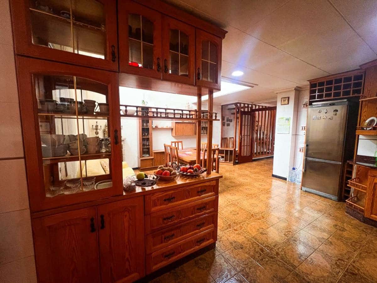5 camera da letto Casa in vendita in Guardamar del Segura con piscina - 380.000 € (Rif: 9946600)