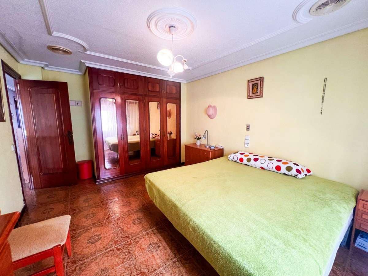 5 camera da letto Casa in vendita in Guardamar del Segura con piscina - 380.000 € (Rif: 9946600)