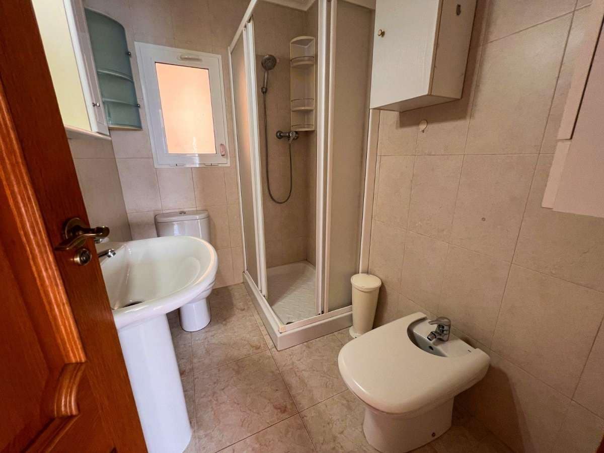 4 quarto Apartamento para venda em Torrevieja com piscina - 350 000 € (Ref: 9946602)