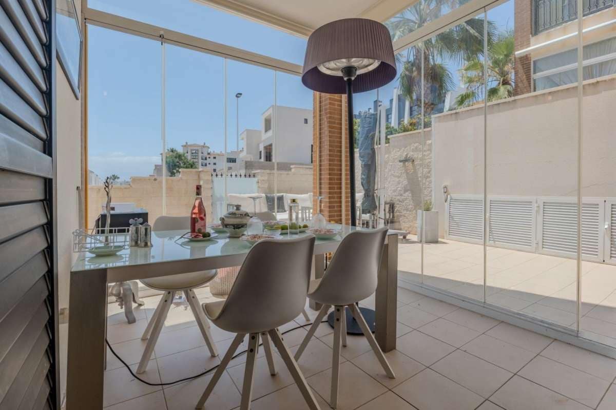 2 soverom Leilighet til salgs i Guardamar del Segura med svømmebasseng - € 305 000 (Ref: 9946604)