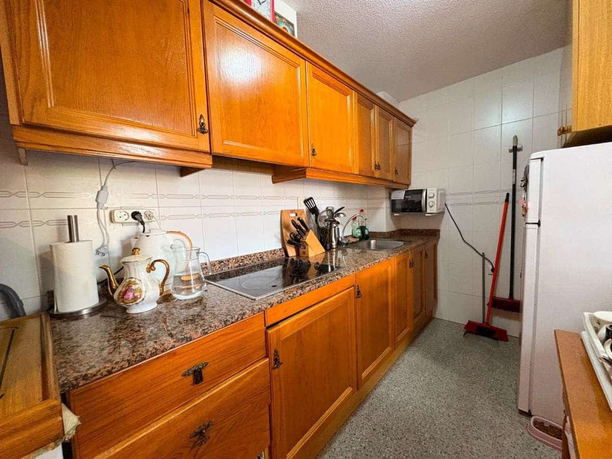 3 bedroom Apartment for sale in Guardamar del Segura with pool - € 189,000 (Ref: 9946606)