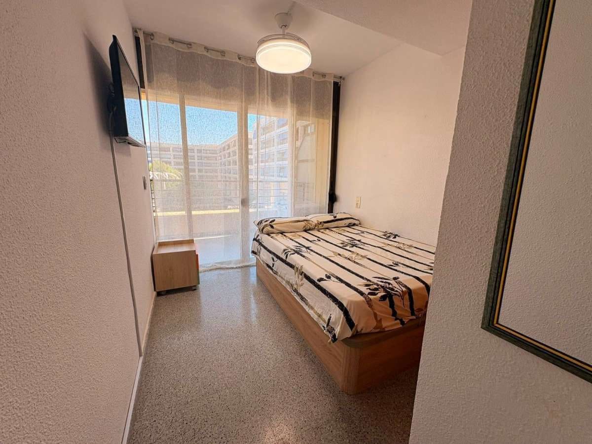 3 bedroom Apartment for sale in Guardamar del Segura with pool - € 189,000 (Ref: 9946606)