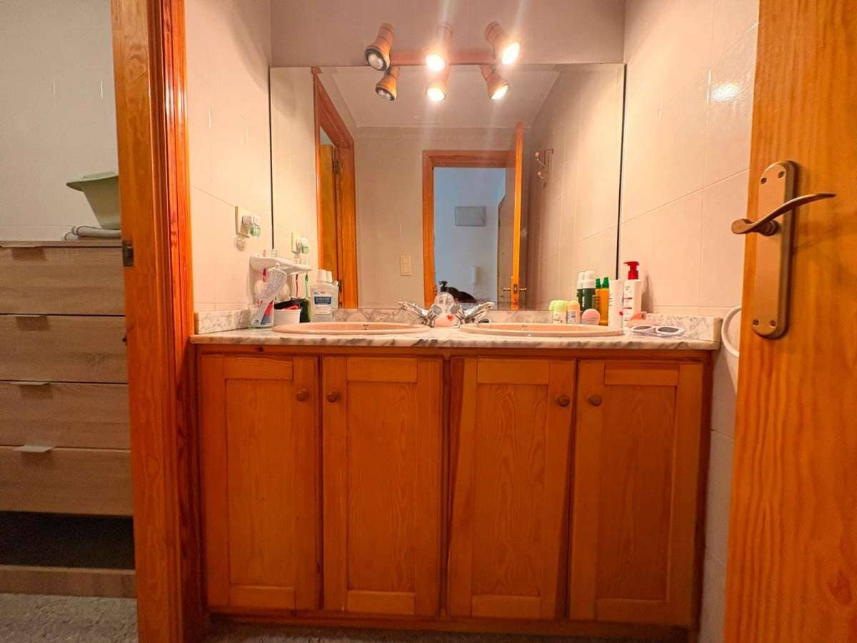 3 bedroom Apartment for sale in Guardamar del Segura with pool - € 189,000 (Ref: 9946606)