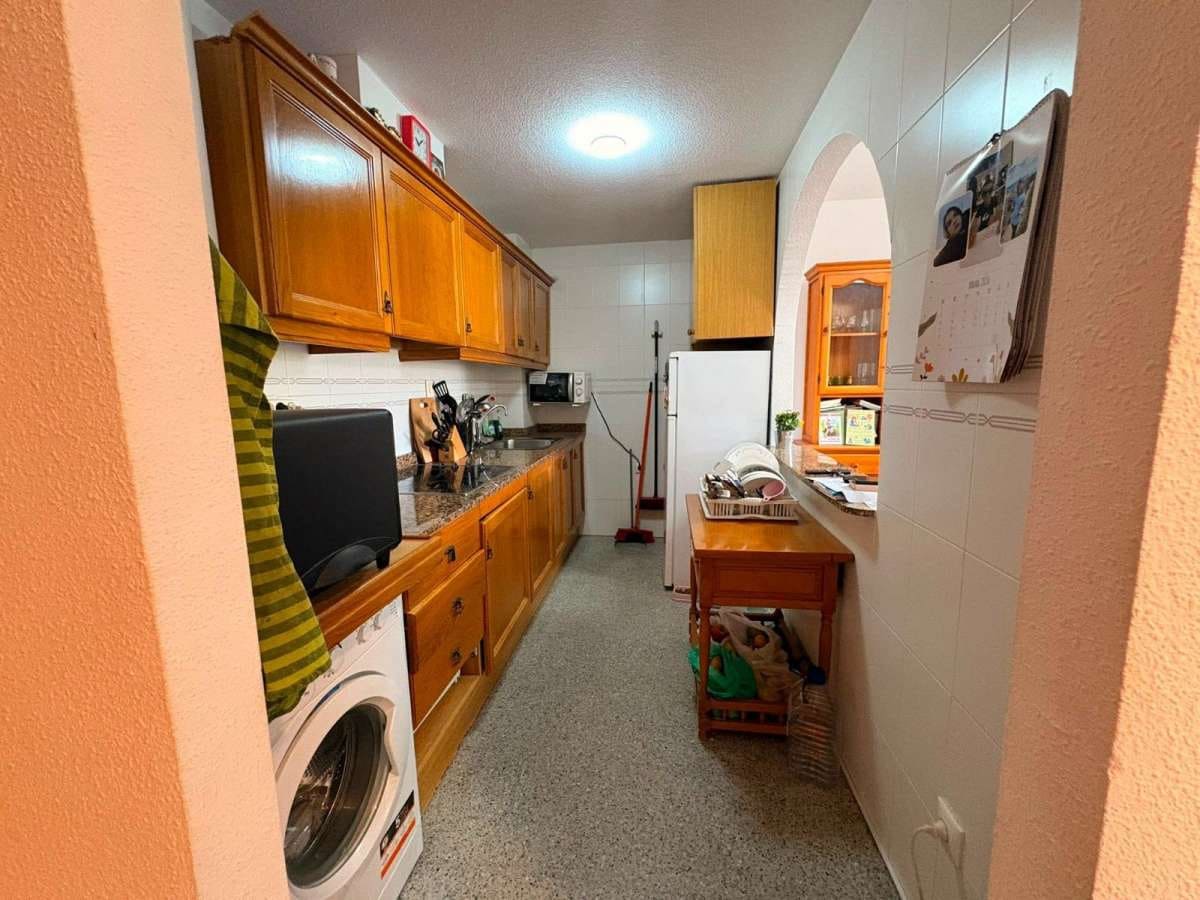 3 bedroom Apartment for sale in Guardamar del Segura with pool - € 189,000 (Ref: 9946606)