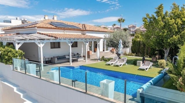 3 soverom Villa til salgs i San Fulgencio med svømmebasseng garasje - € 495 000 (Ref: 9958530)