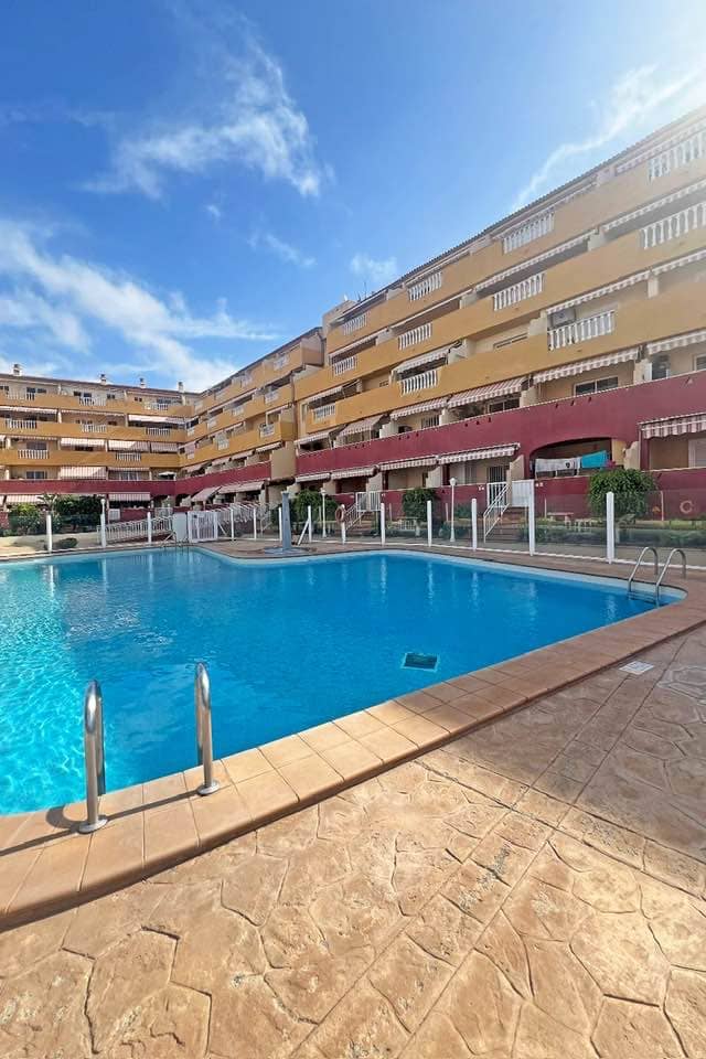 1 bedroom Apartment for sale in Arona with pool - € 215,000 (Ref: 9815086)