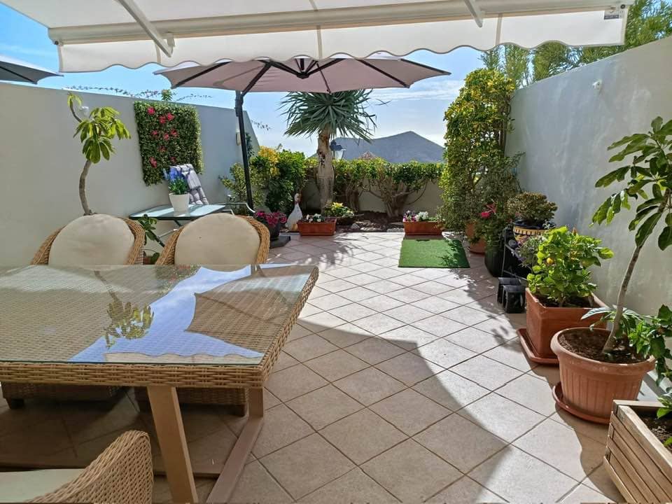 2 bedroom Terraced Villa for sale in Chayofa with garage - € 465,000 (Ref: 9815153)