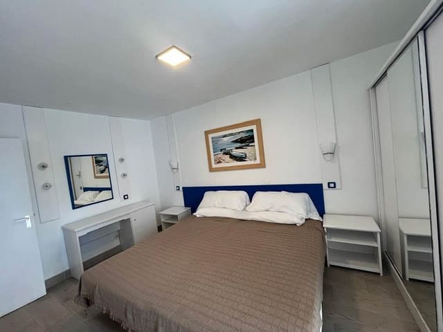 1 chambre Appartement à vendre à Costa del Silencio, Arona avec piscine - 250 000 € (Ref: 9823836)