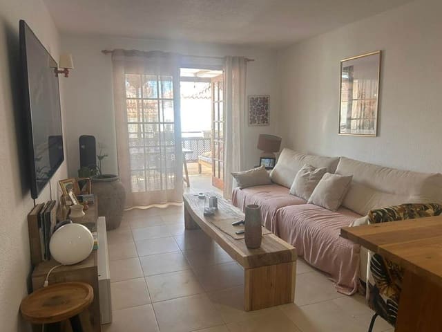 2 bedroom Apartment for sale in Los Gigantes, Santiago del Teide - € 210,000 (Ref: 9823839)