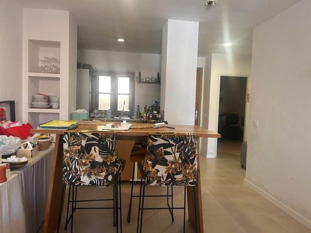 2 bedroom Apartment for sale in Los Gigantes, Santiago del Teide - € 210,000 (Ref: 9823839)