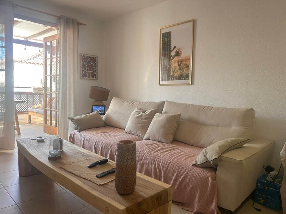 2 bedroom Apartment for sale in Los Gigantes - € 210,000 (Ref: 9823839)