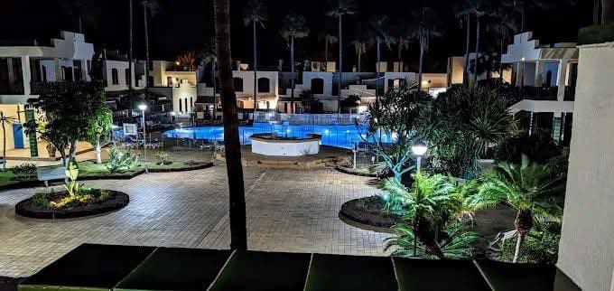 3 bedroom Apartment for sale in Costa del Silencio with pool garage - € 310,000 (Ref: 9857814)