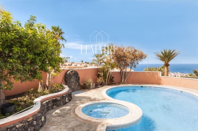 5 Zimmer Villa zu verkaufen in San Eugenio Alto, Adeje mit Pool Garage - 2.500.000 € (Ref: 10103580)