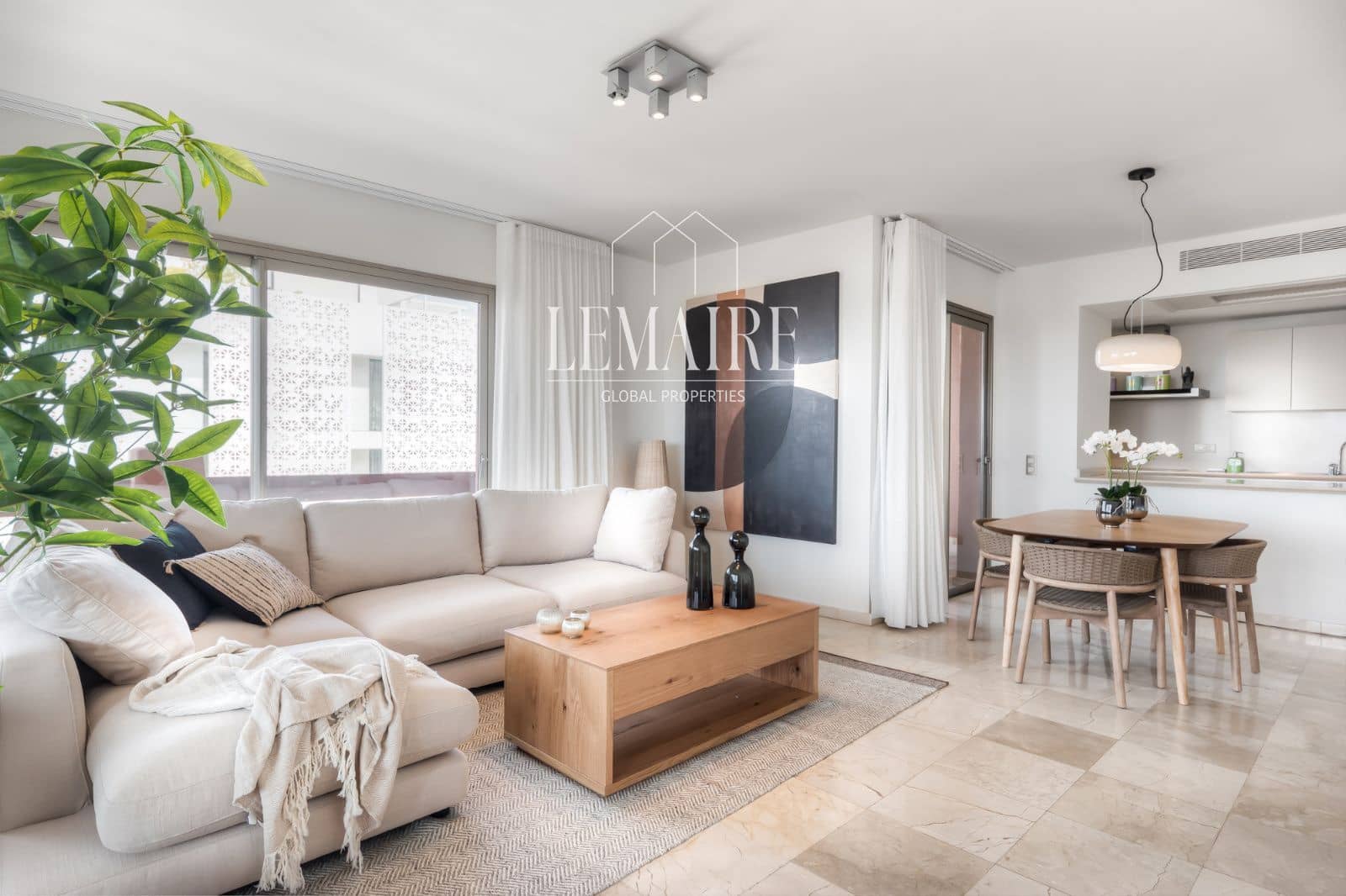 3 bedroom Flat for sale in Palm-Mar with pool garage - € 899,000 (Ref: 10103583)