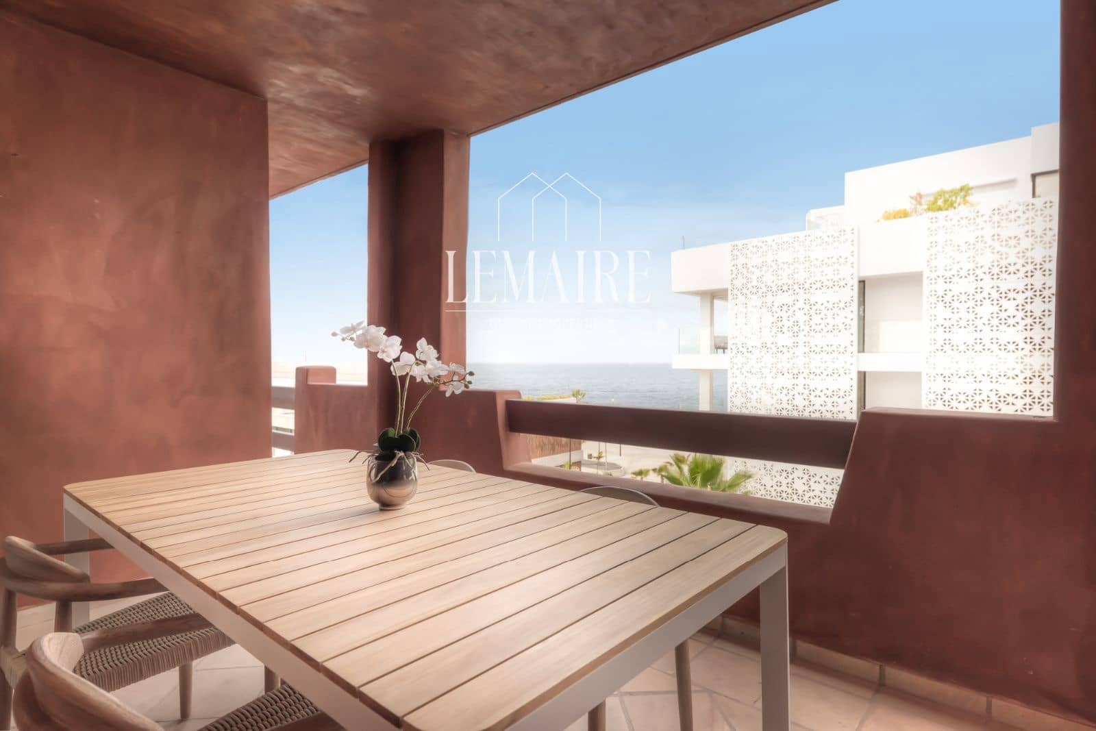 3 bedroom Flat for sale in Palm-Mar with pool garage - € 899,000 (Ref: 10103583)