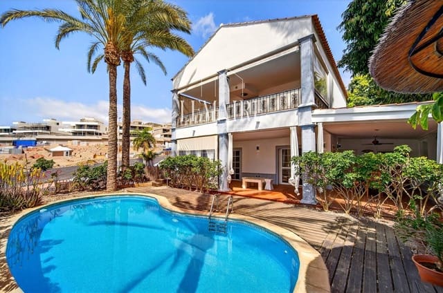 5 sypialnia Willa na sprzedaż w Los Cristianos, Arona - 1 790 000 € (Ref: 10103584)