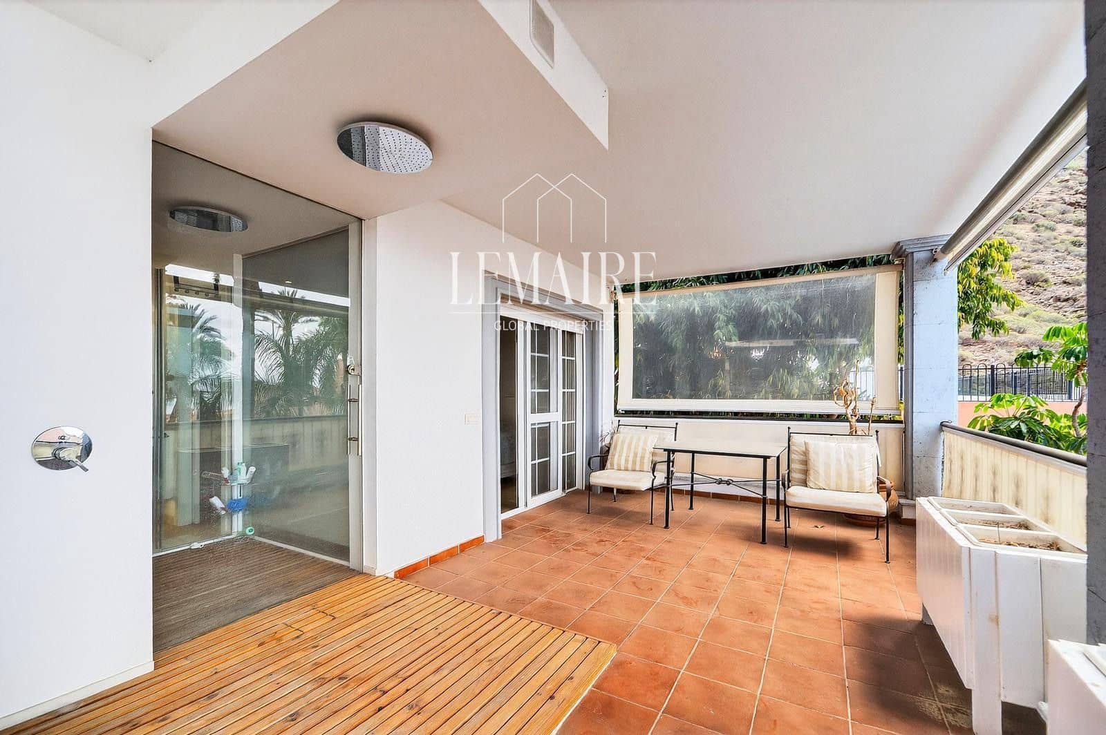 5 sypialnia Willa na sprzedaż w Los Cristianos z basenem garażem - 1 790 000 € (Ref: 10103584)