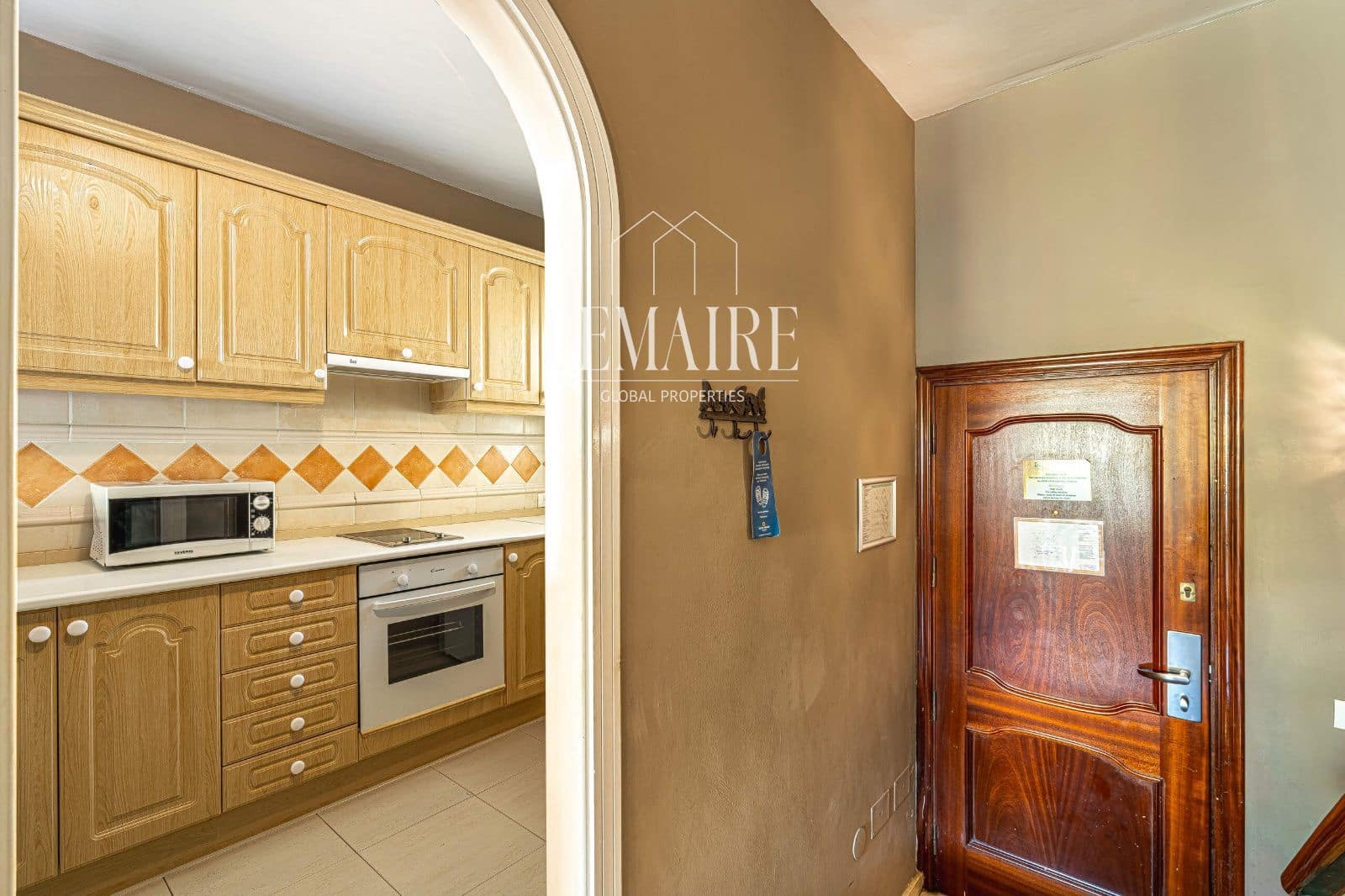 2 slaapkamer Flat te koop in Los Cristianos met zwembad - € 299.000 (Ref: 10103585)