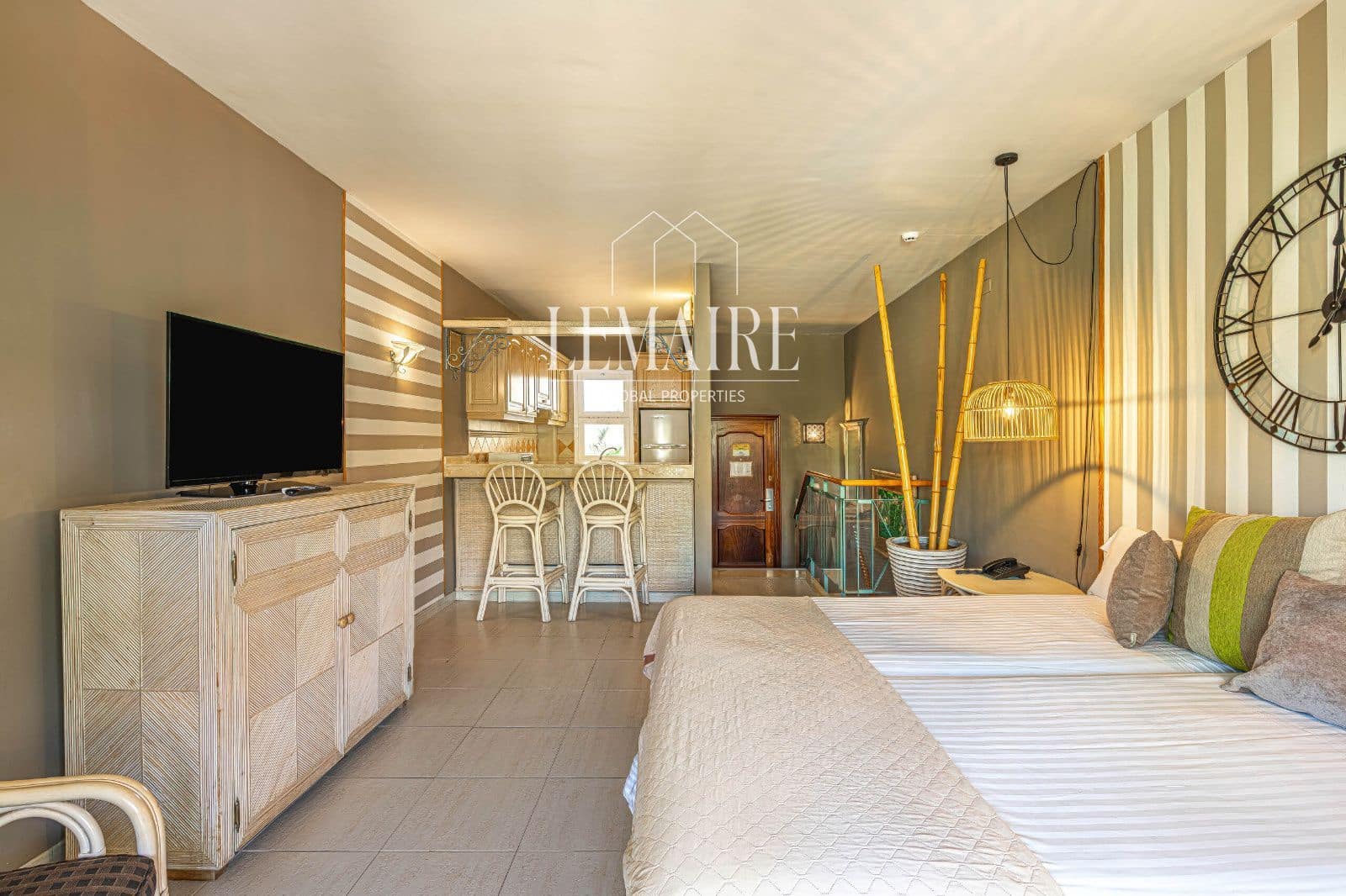 2 slaapkamer Flat te koop in Los Cristianos met zwembad - € 299.000 (Ref: 10103585)