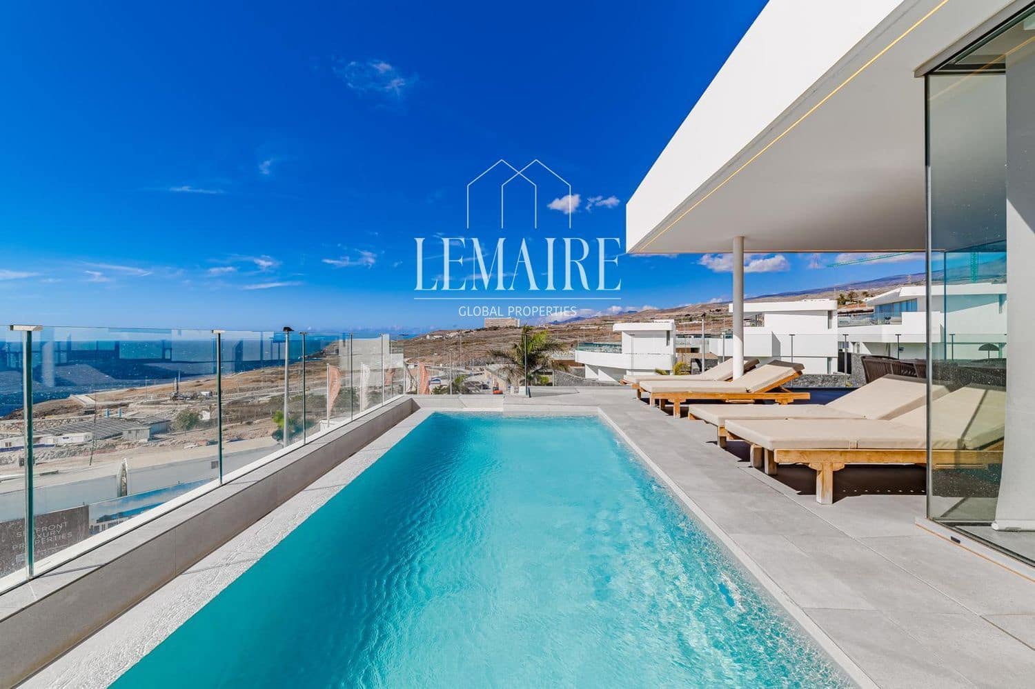 3 chambre Villa/Maison à vendre à Callao Salvaje avec piscine garage - 1 595 000 € (Ref: 10103589)