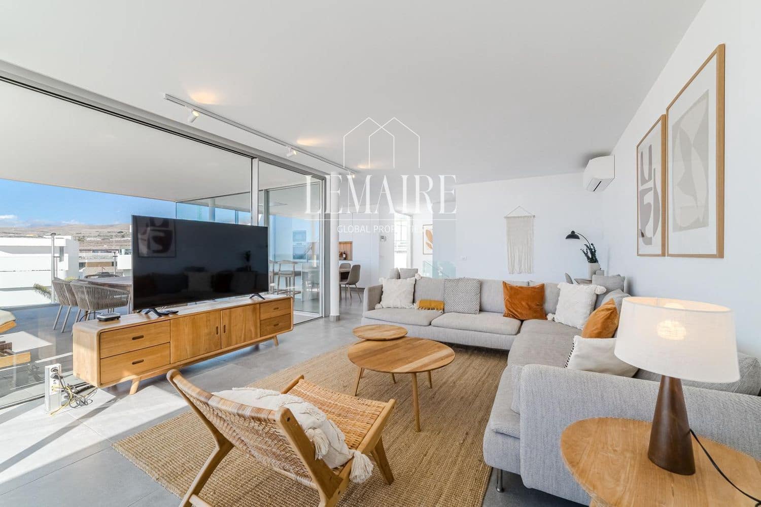 3 chambre Villa/Maison à vendre à Callao Salvaje avec piscine garage - 1 595 000 € (Ref: 10103589)