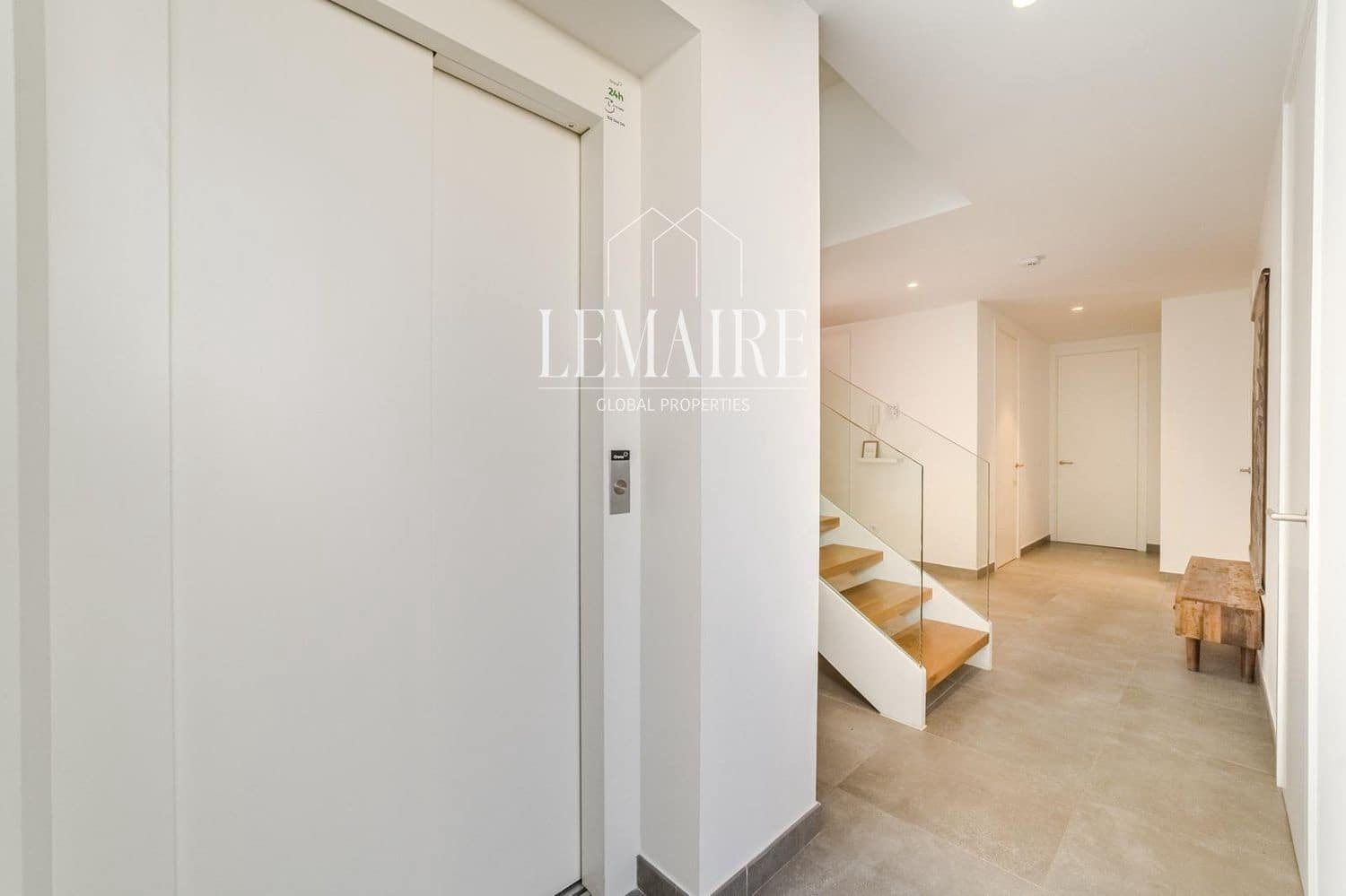 3 chambre Villa/Maison à vendre à Callao Salvaje avec piscine garage - 1 595 000 € (Ref: 10103589)