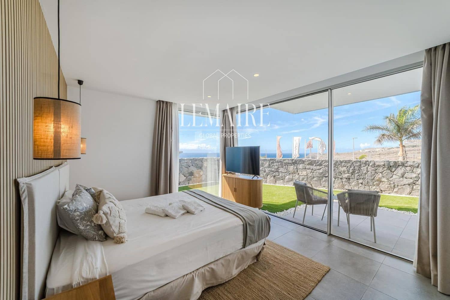 3 chambre Villa/Maison à vendre à Callao Salvaje avec piscine garage - 1 595 000 € (Ref: 10103589)