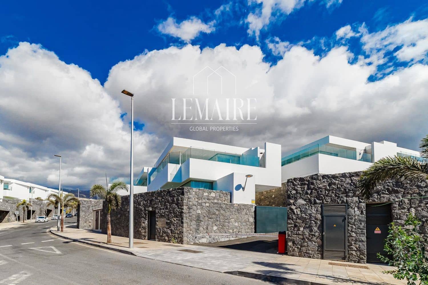 3 chambre Villa/Maison à vendre à Callao Salvaje avec piscine garage - 1 595 000 € (Ref: 10103589)