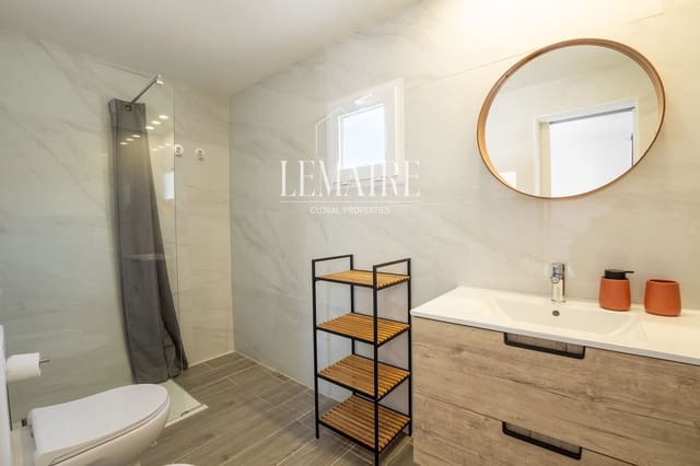 2 makuuhuone Huvila myytävänä paikassa Palm-Mar, Arona mukana uima-altaan - 790 000 € (Ref: 10103591)