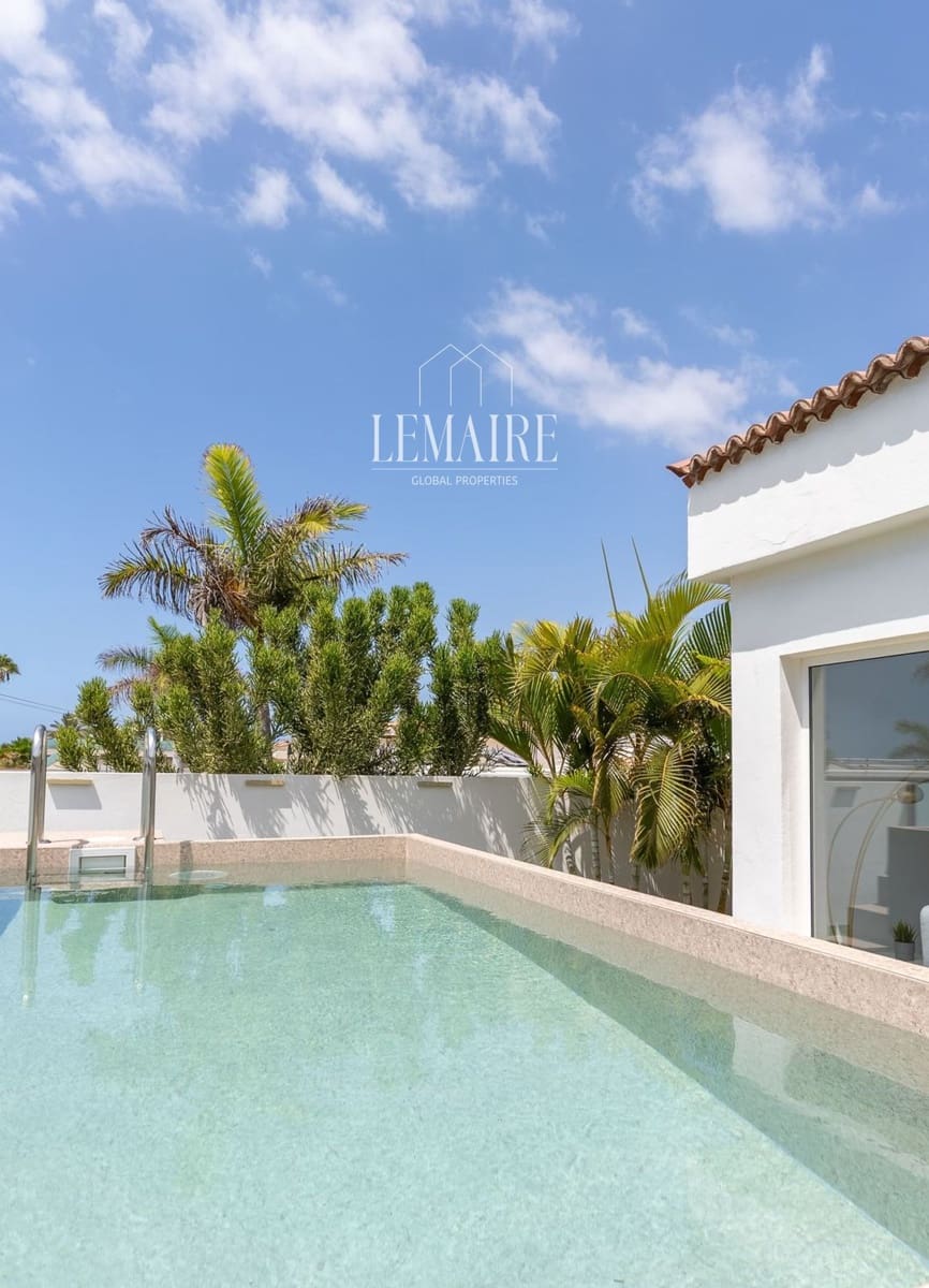 2 makuuhuone Huvila myytävänä paikassa Palm-Mar mukana uima-altaan - 790 000 € (Ref: 10103591)