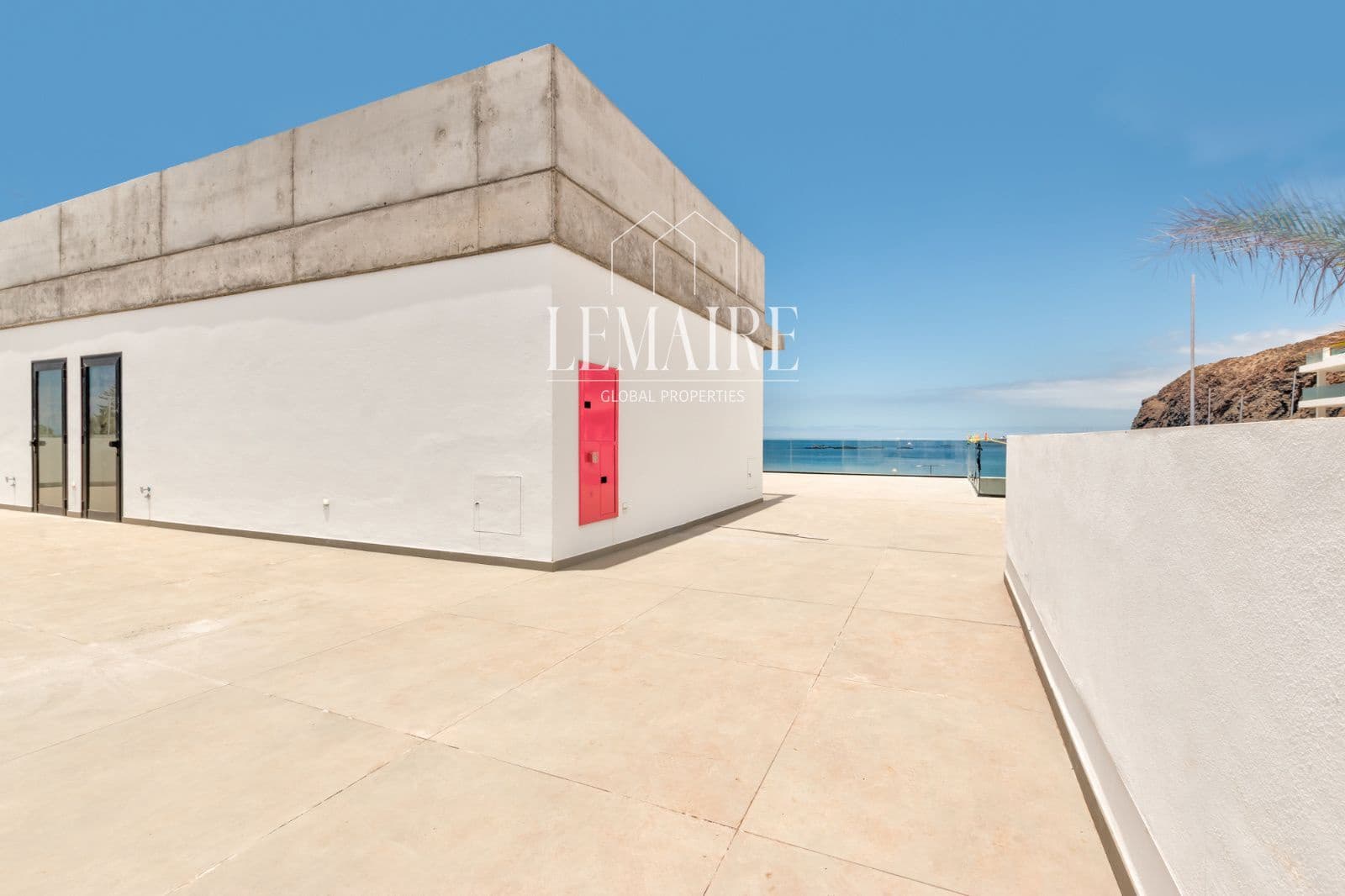 Commercial for sale in Palm-Mar - € 750,000 (Ref: 10103592)